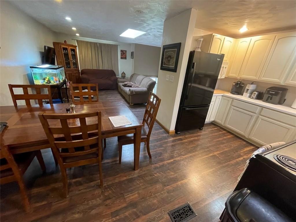 231 Hazel Kirk Road Monongahela, PA 15063 - Photo 6 of 25 Gallery Image 6