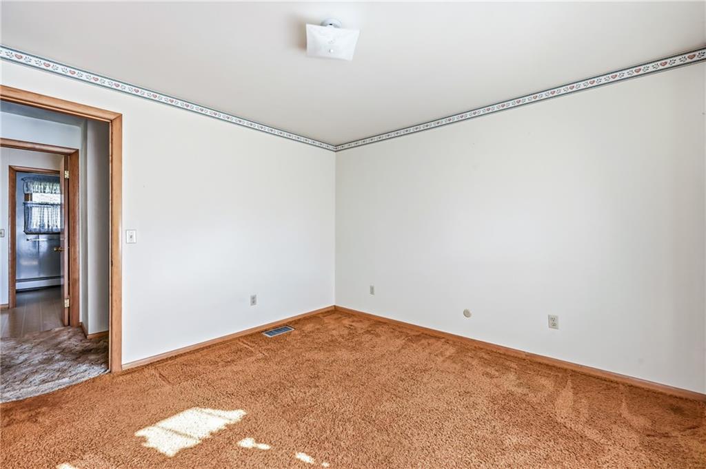 2635 South Keel Ridge Road Hermitage, PA 16148 - Photo 29 of 49 a view of small space