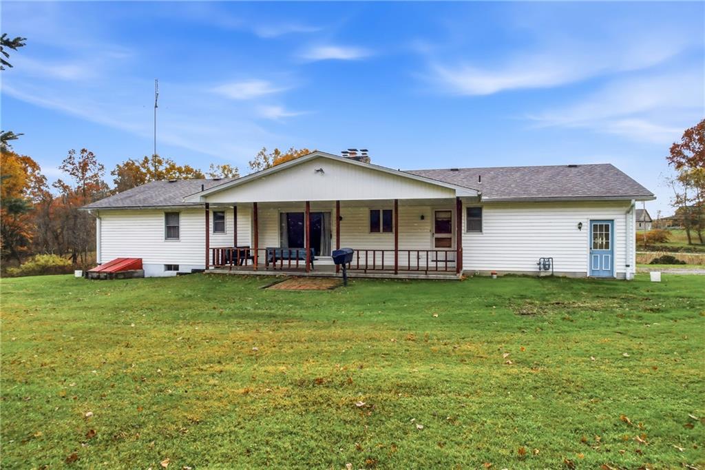 2635 South Keel Ridge Road Hermitage, PA 16148 - Photo 4 of 49 a view of a house with a backyard