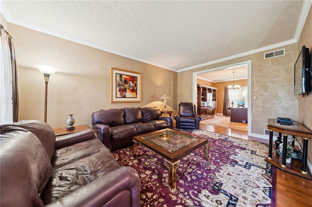 188 Meadow Spring Road Greensburg, PA 15601 - Photo 4 of 43 a living room with furniture and a rug
