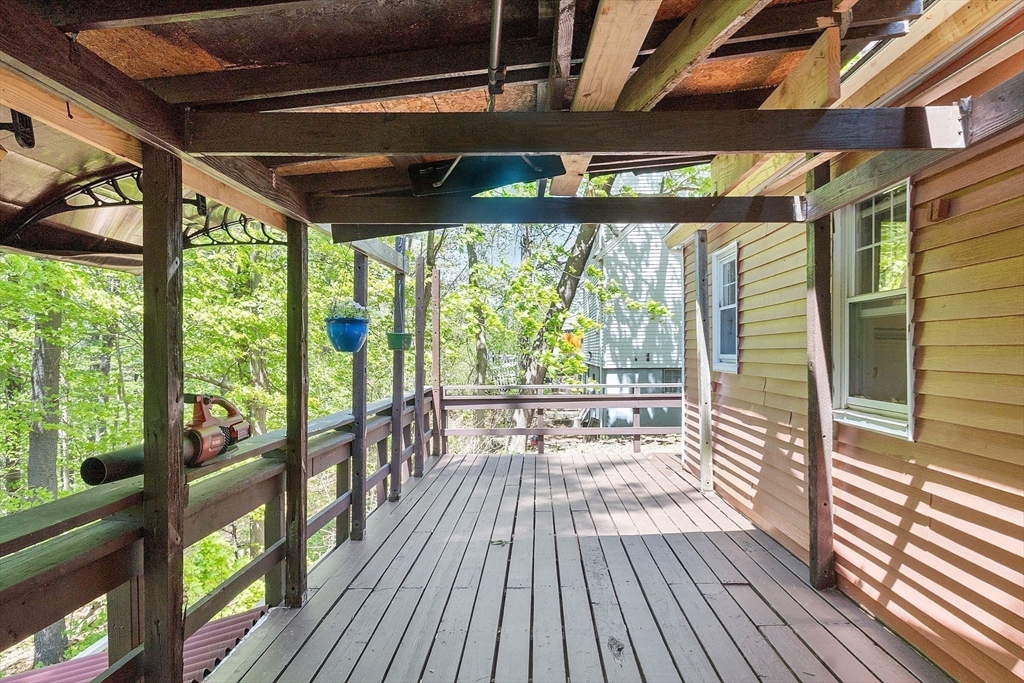 29 Warwick Road Gardner, MA 01440 - Photo 6 of 31 a view of porch with wooden floor