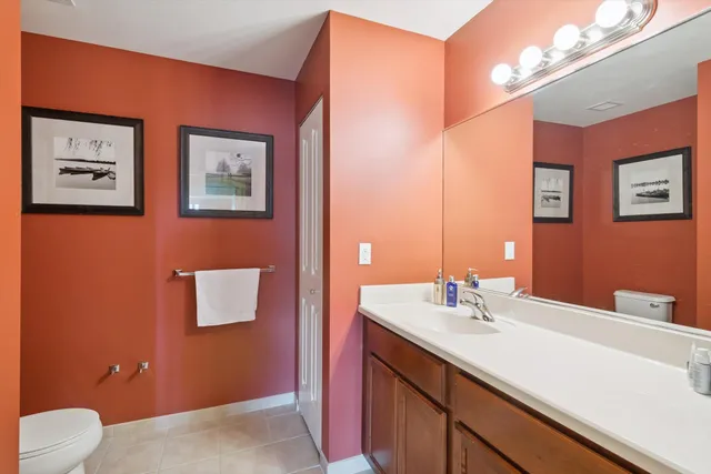 $2,400 | 111 North Ashley Street, Unit 404, Ann Arbor, MI 48104