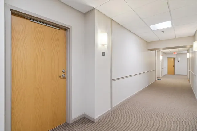 $2,400 | 111 North Ashley Street, Unit 404, Ann Arbor, MI 48104