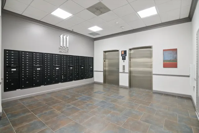 $2,400 | 111 North Ashley Street, Unit 404, Ann Arbor, MI 48104