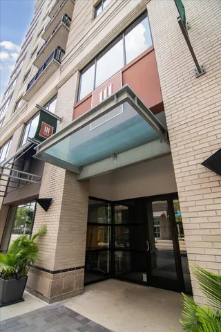 $2,400 | 111 North Ashley Street, Unit 404, Ann Arbor, MI 48104