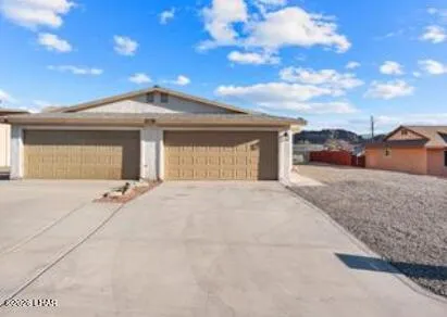 $1,400 | 3270 Osborn Drive, Unit 102, Lake Havasu City, AZ 86406