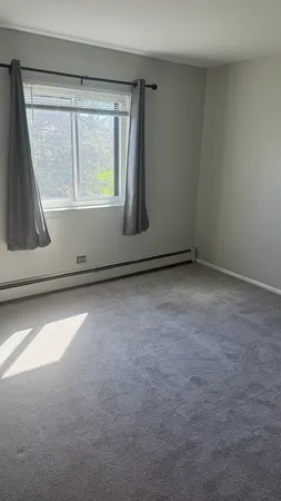 $225,000 | 811 South Dwyer Avenue, Unit E, Arlington Heights, IL 60005