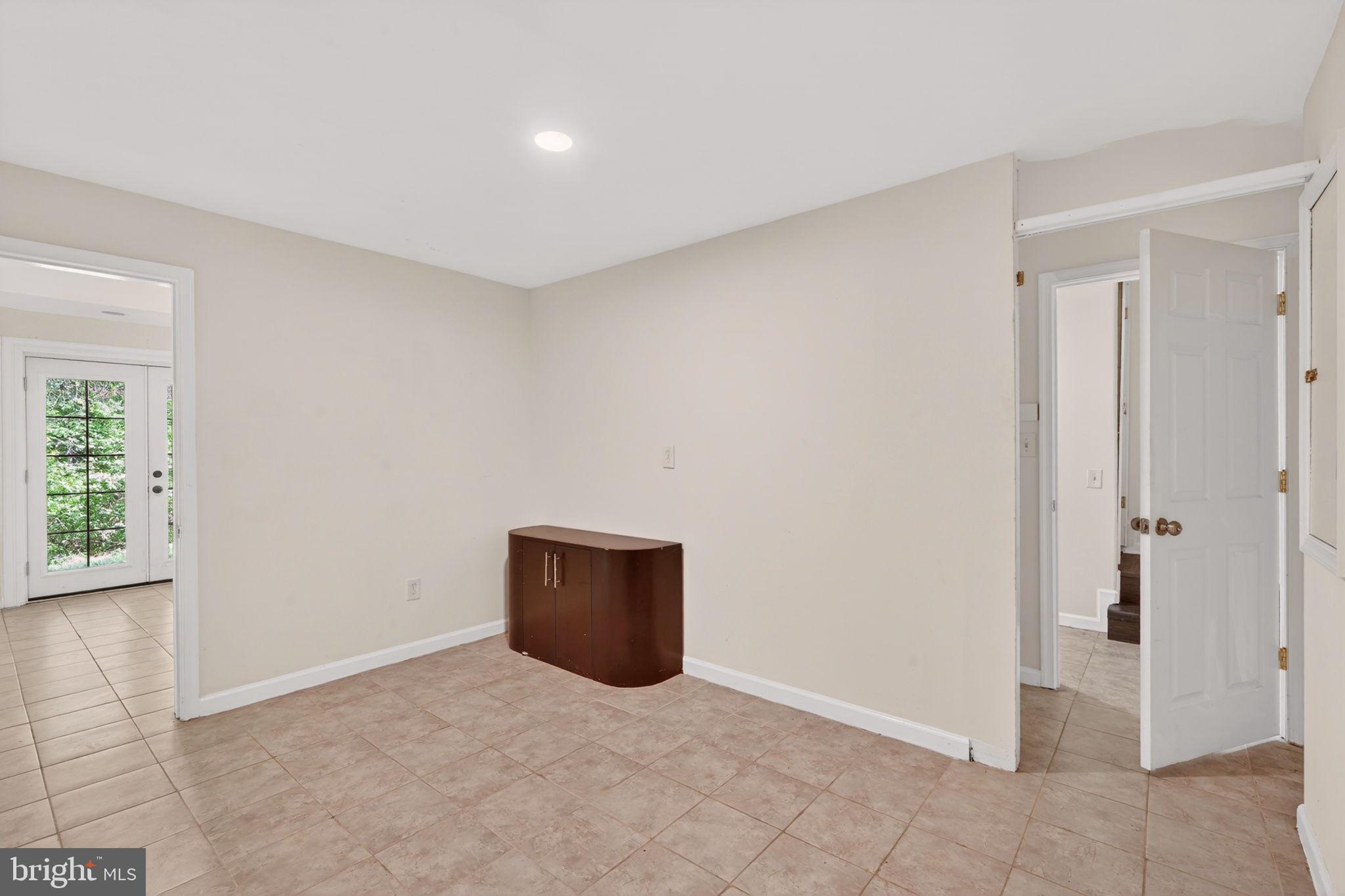 12447 Loft Lane Silver Spring, MD 20904 - Photo 34 of 45 Spacious room with natural light.