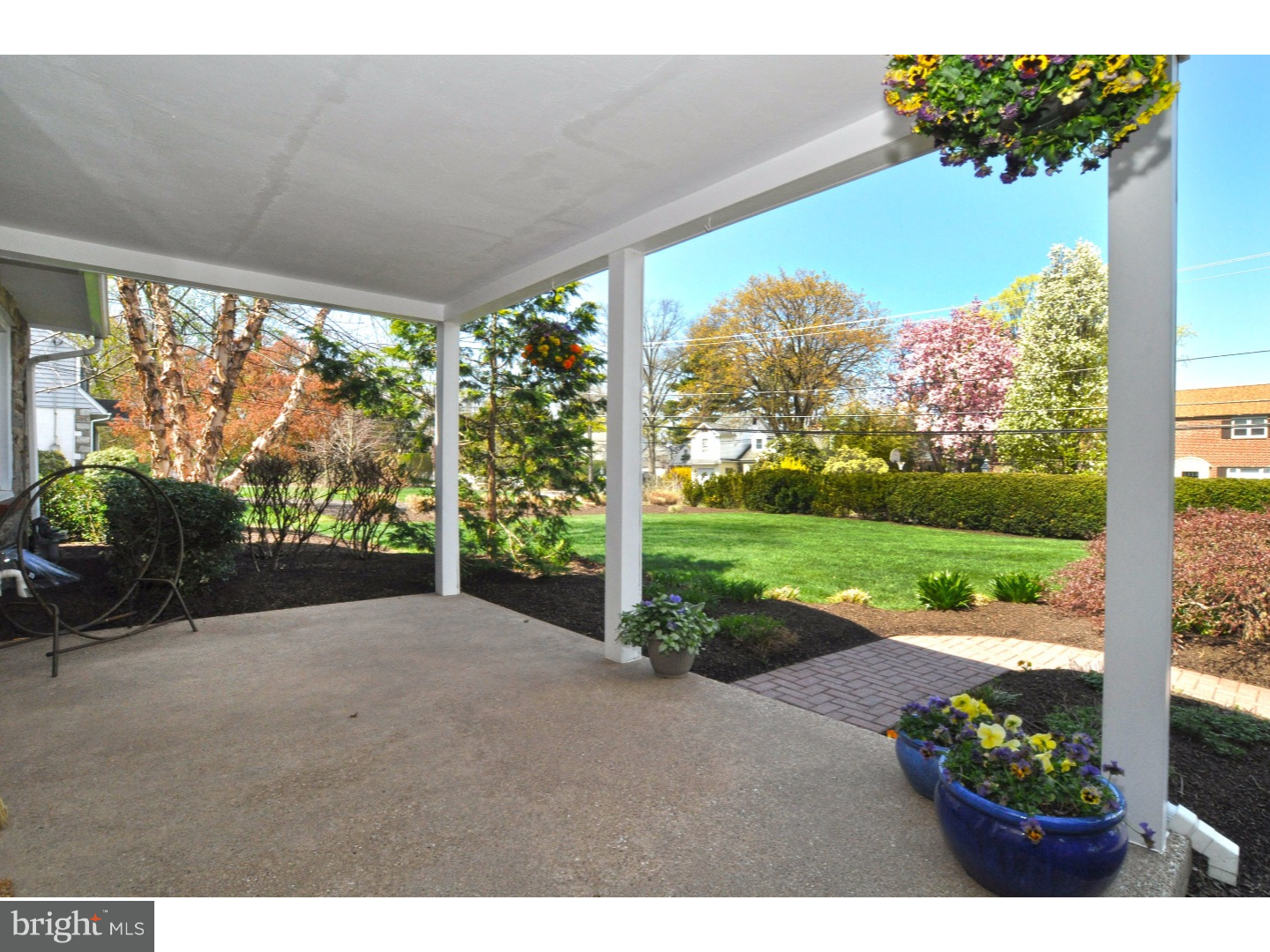 1463 Huntingdon Road Abington, PA 19001 - Photo 2 of 25