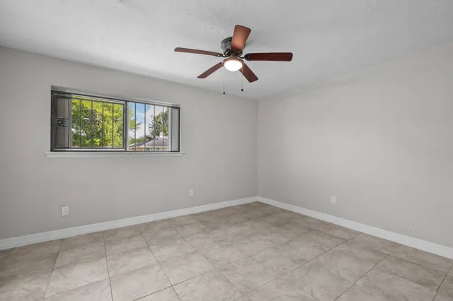 a view of a backyard with backyard