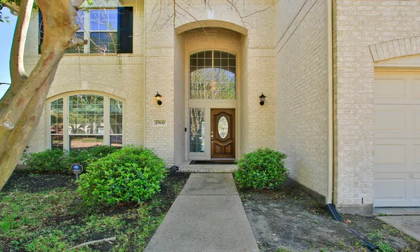 $3,000 | 17935 Gable Oak Lane, Cypress, TX 77433