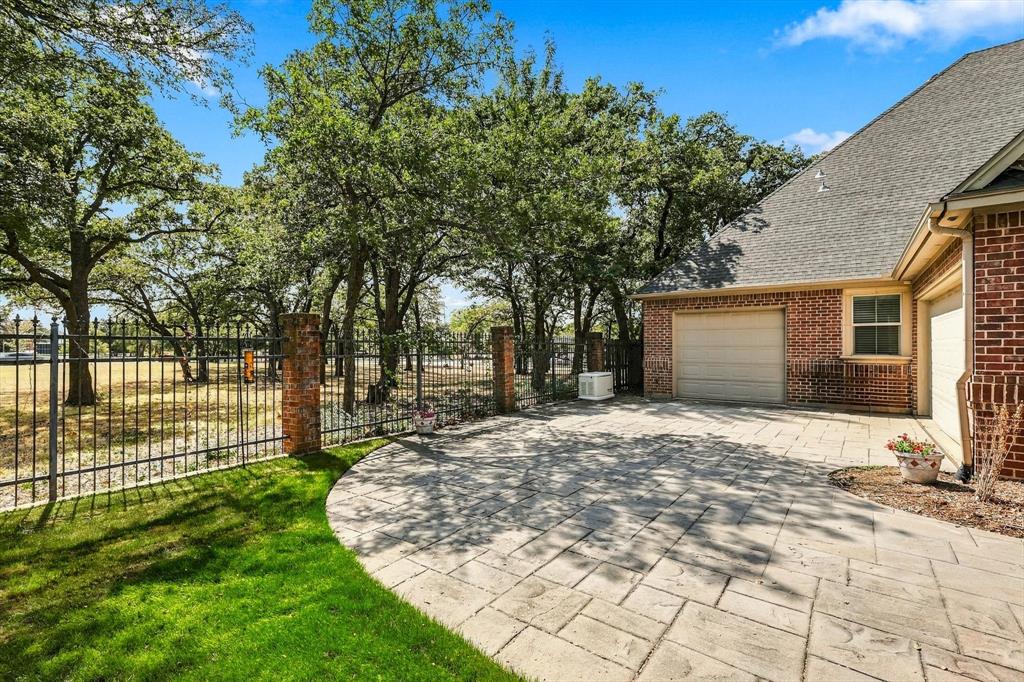 2726 Country Club Road Pantego, TX 76013 - Photo 31 of 37 Gallery Image 31