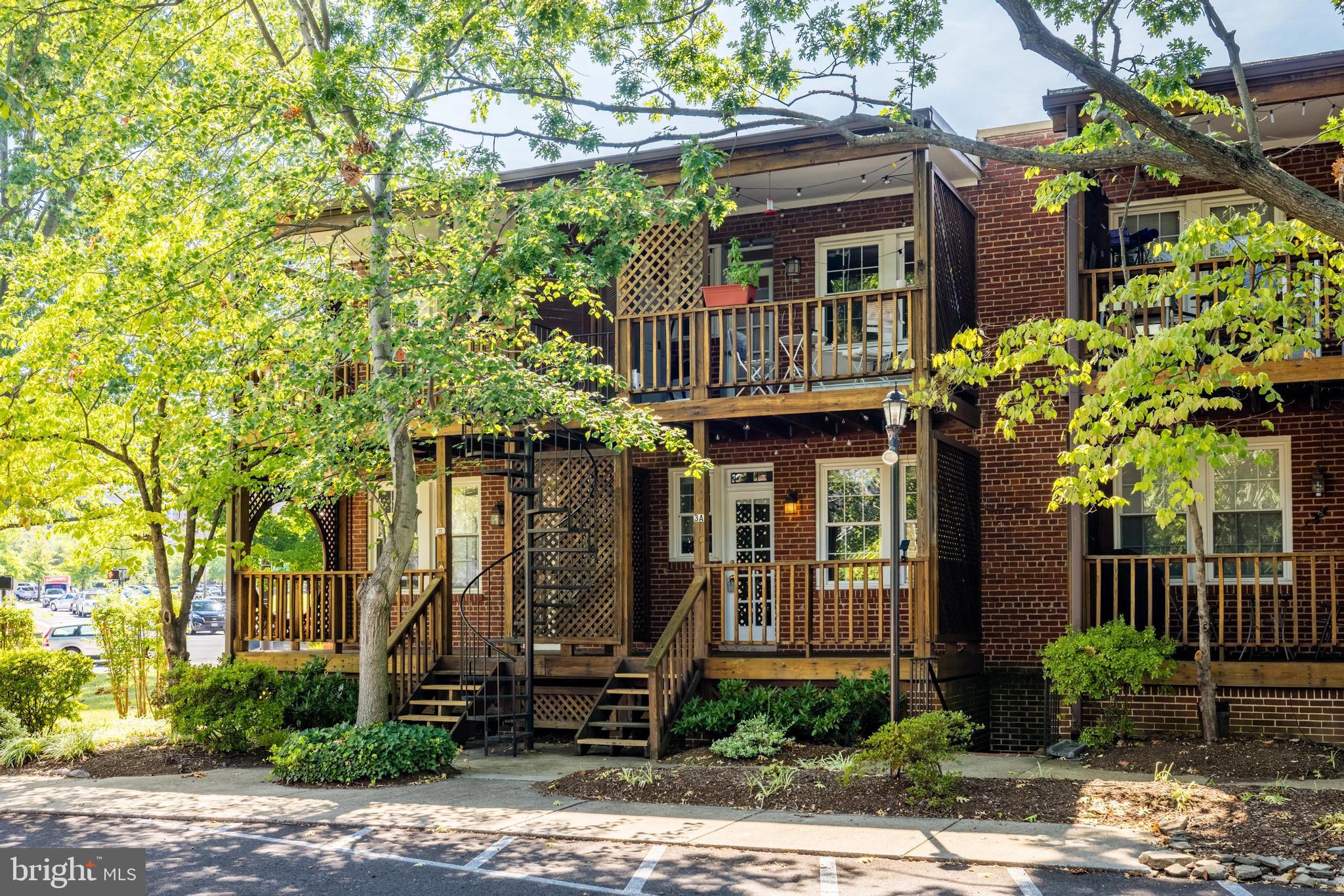 3 Russell Road, Unit 3A Alexandria, VA 22301 - Photo 18 of 24