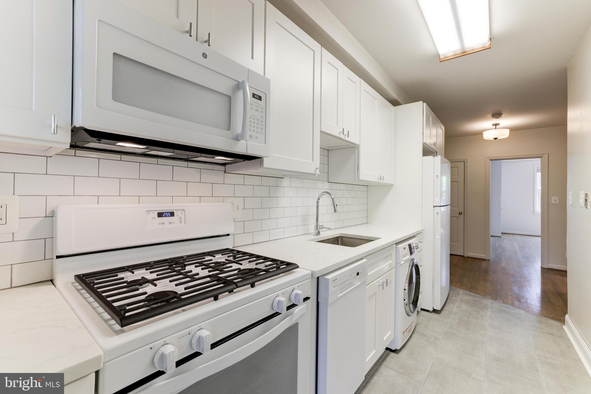 3 Russell Road, Unit 3A Alexandria, VA 22301 - Photo 6 of 24