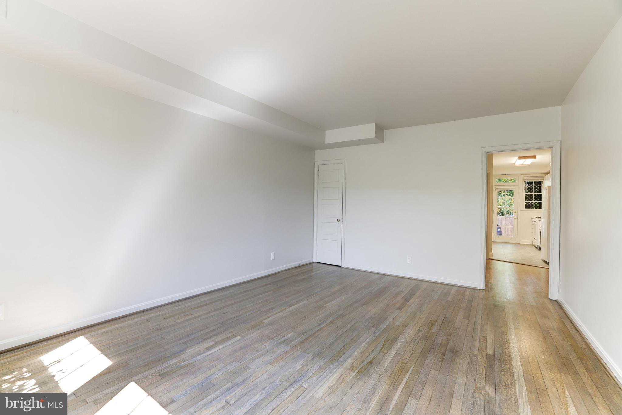 3 Russell Road, Unit 3A Alexandria, VA 22301 - Photo 7 of 24