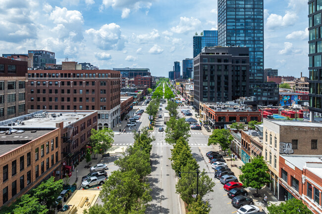 420 South Clinton Street, Unit 617A Chicago, IL 60607 - Photo 25 of 25 a city view