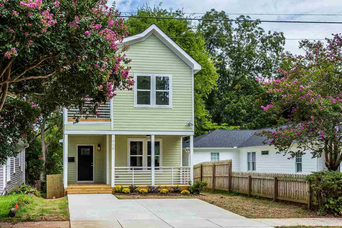 709 South East Street Raleigh, NC 27601 - Photo 3 of 30 Facade/Exterior Front