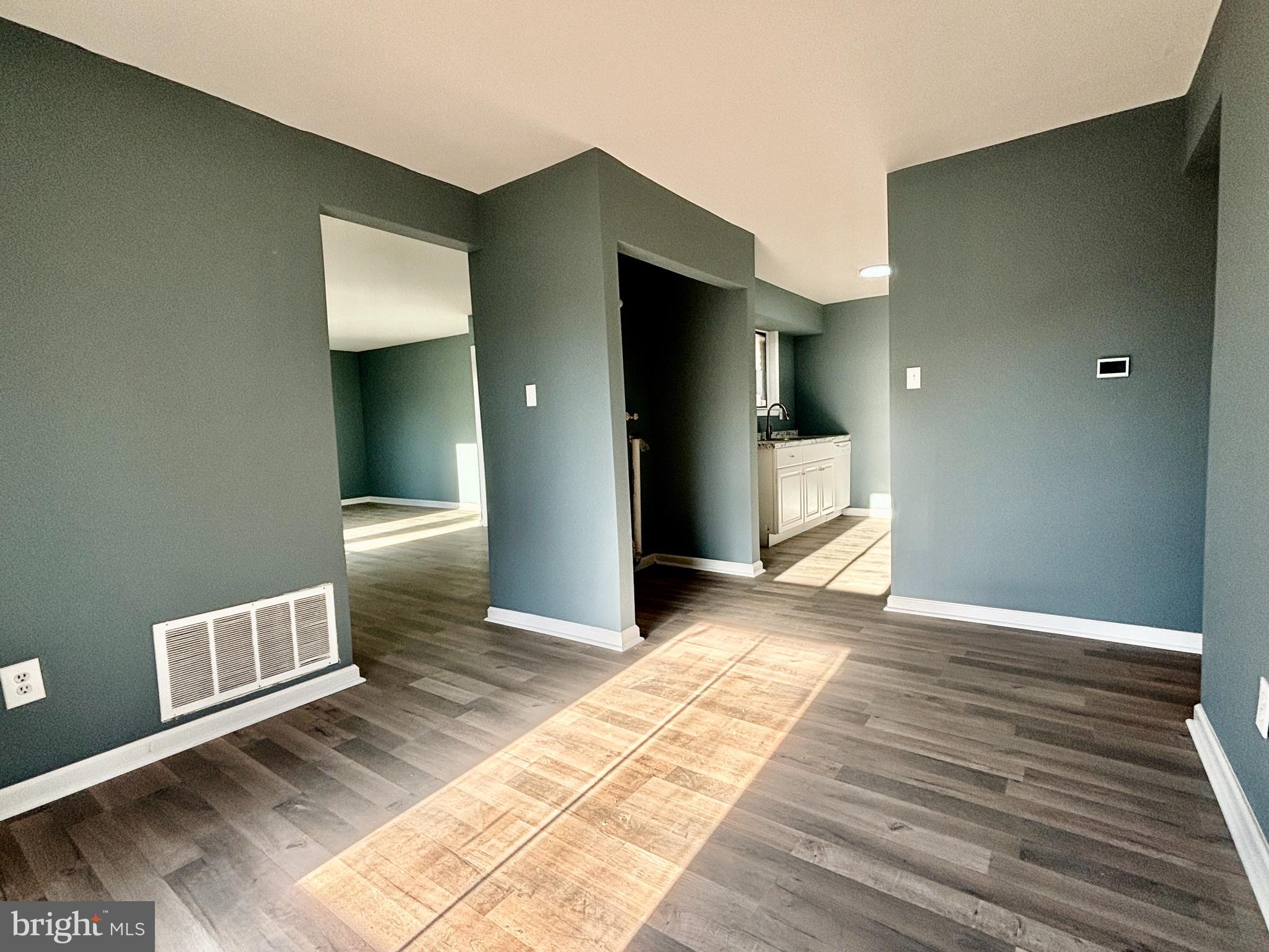 40 Tansboro Road, Unit 5C Berlin, NJ 08009 - Photo 8 of 17 Dining Room & Laundry Closet