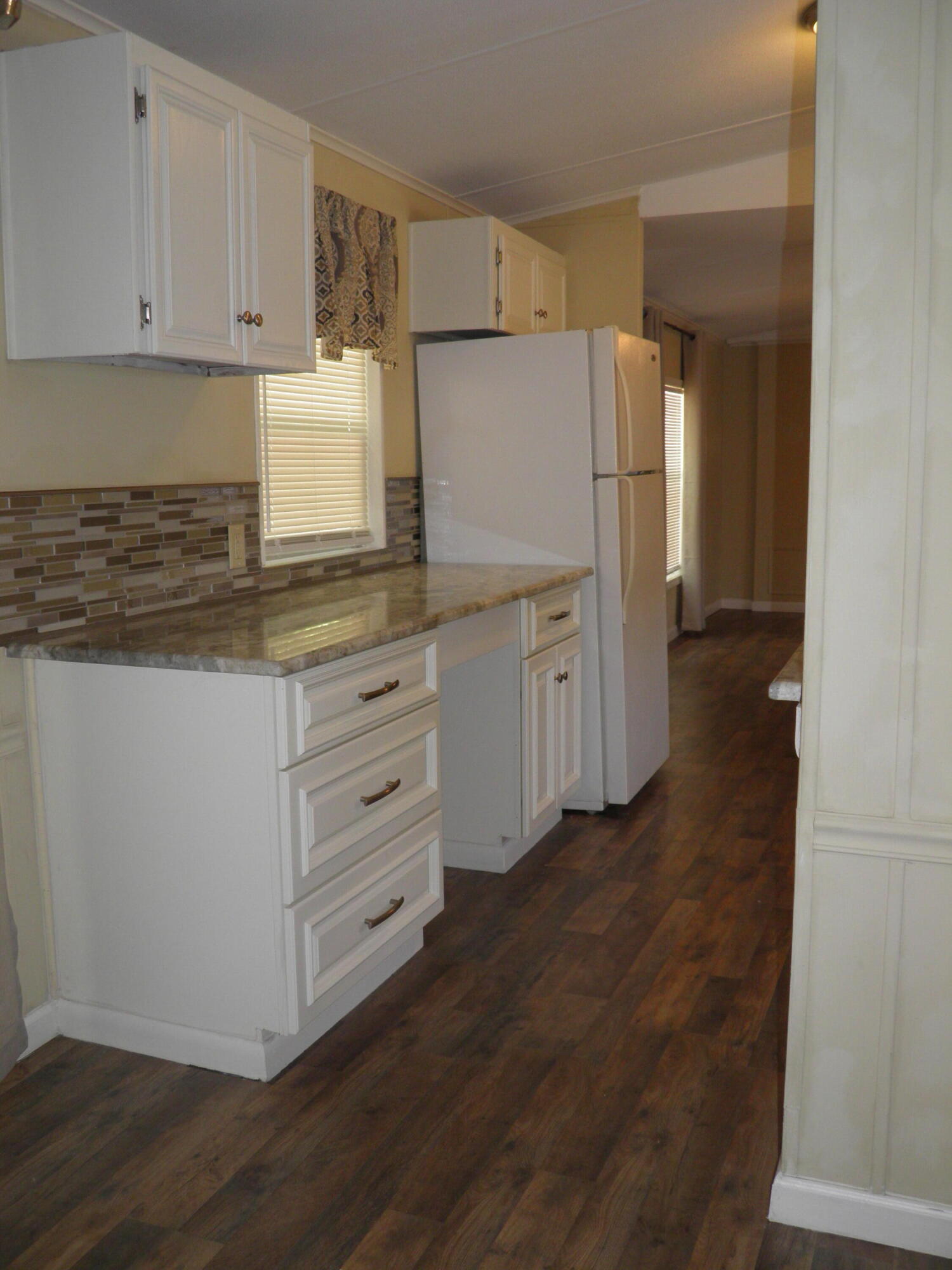 810 Gibson Road Fort Walton Beach, FL 32547 - Photo 4 of 35 Open kitchen