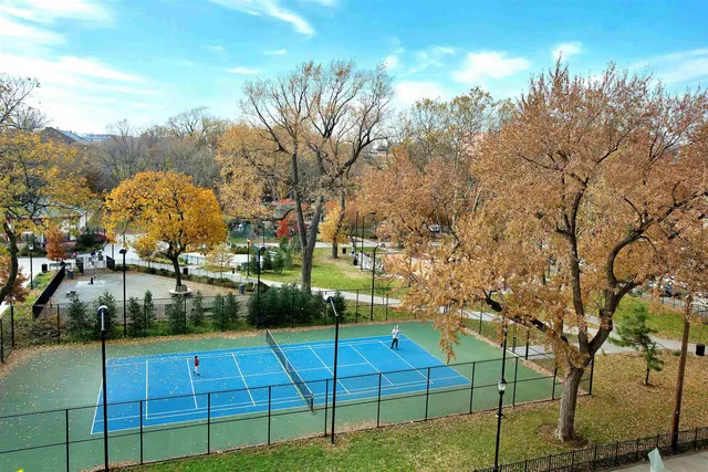 a view of yard tennis court
