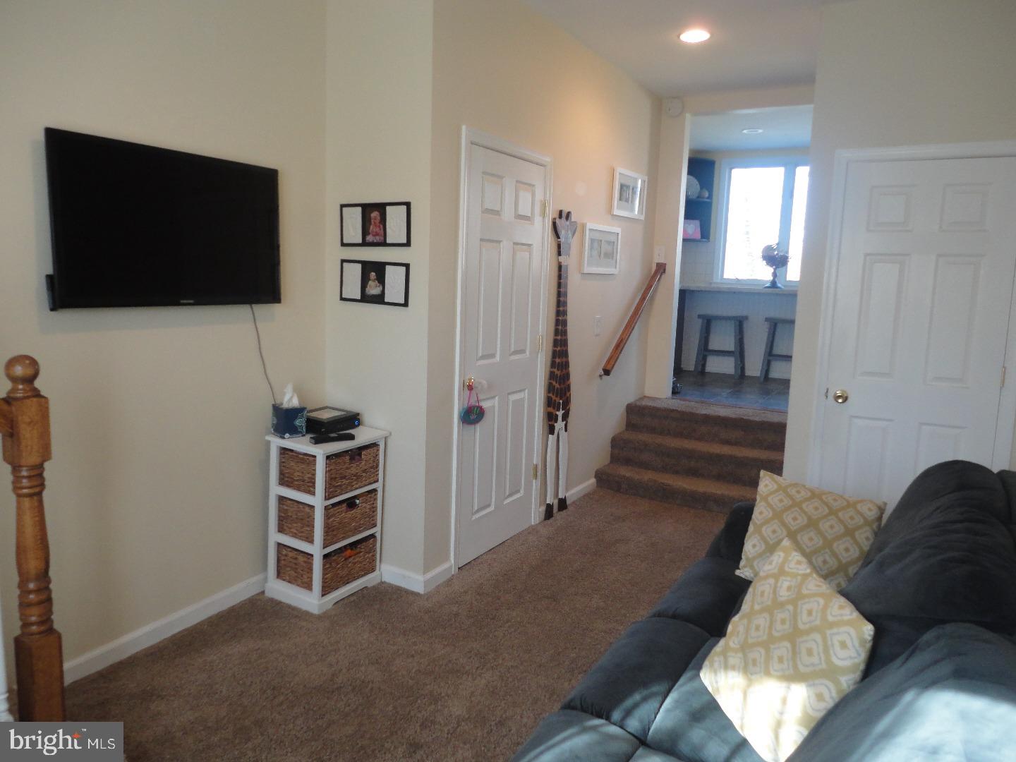 416 Holmes Road Morton, PA 19070 - Photo 11 of 25 Gallery Image 11