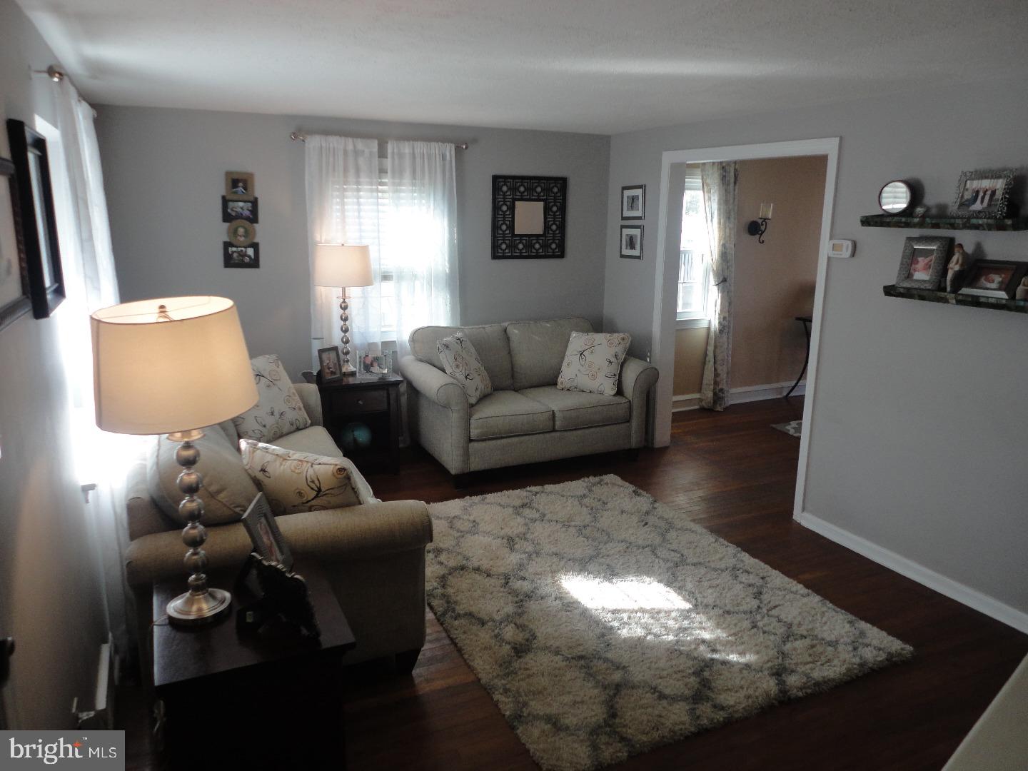 416 Holmes Road Morton, PA 19070 - Photo 4 of 25 Gallery Image 4