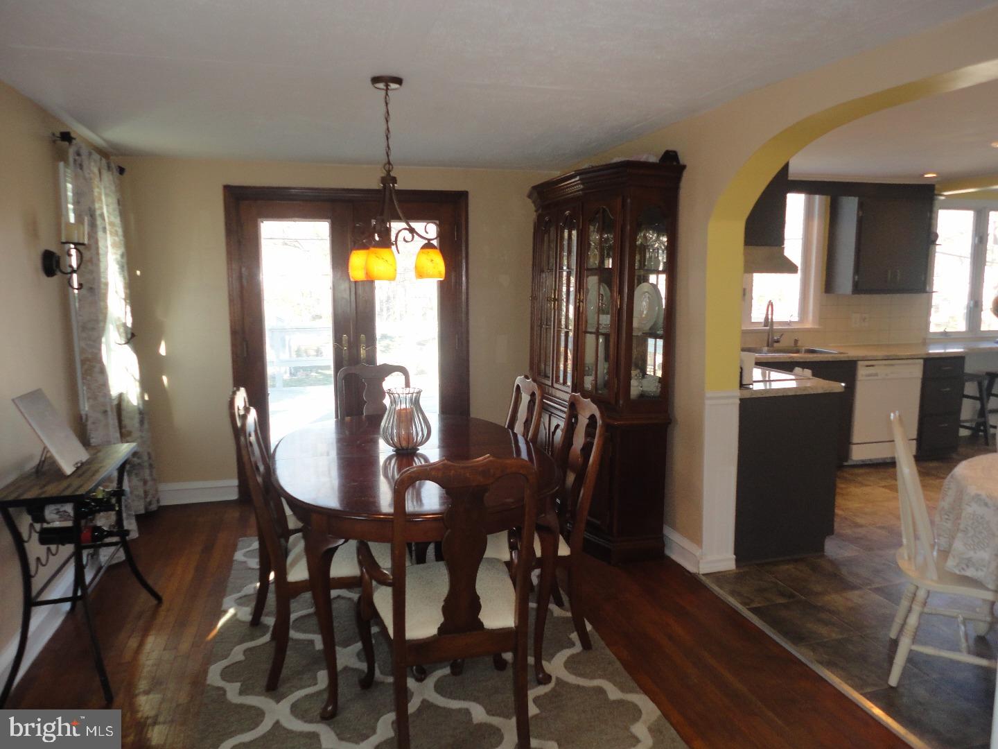 416 Holmes Road Morton, PA 19070 - Photo 6 of 25 Gallery Image 6