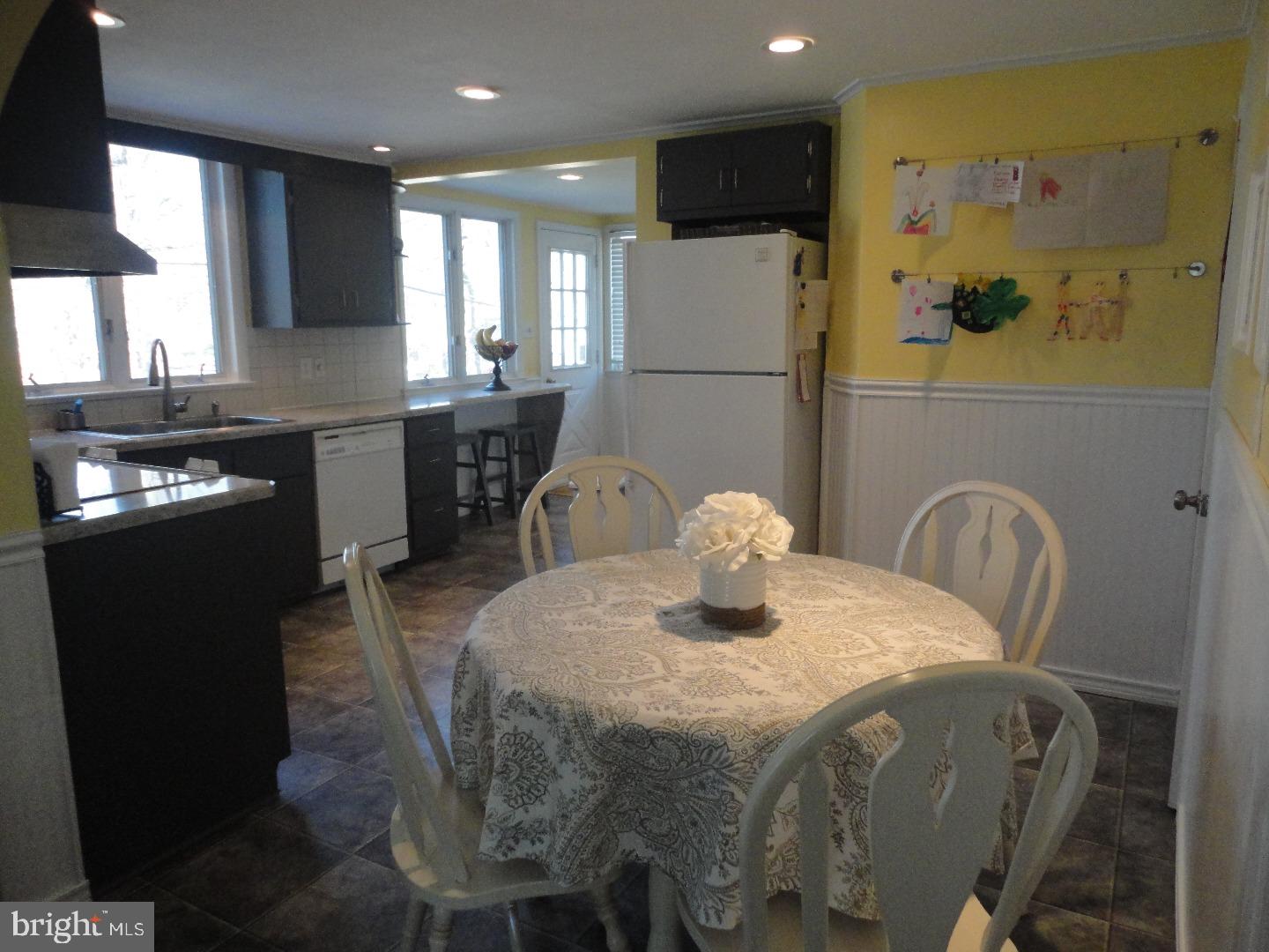 416 Holmes Road Morton, PA 19070 - Photo 7 of 25 Gallery Image 7