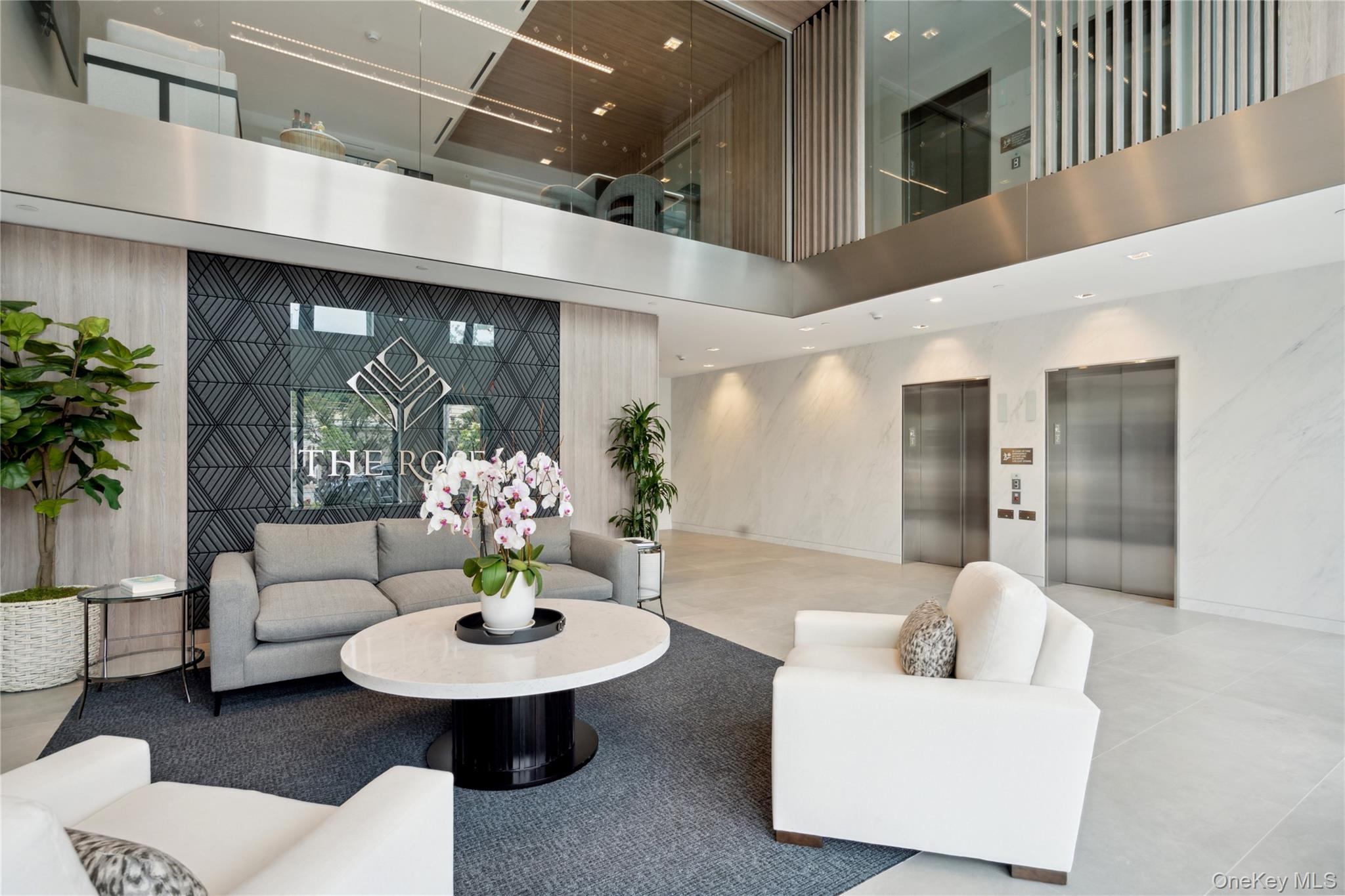 218 Middle Neck Road, Unit 101 Great Neck, NY 11021 - Photo 31 of 37 View of community lobby