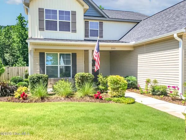 $475,000 | 203 Stackleather Place, Sneads Ferry, NC 28460