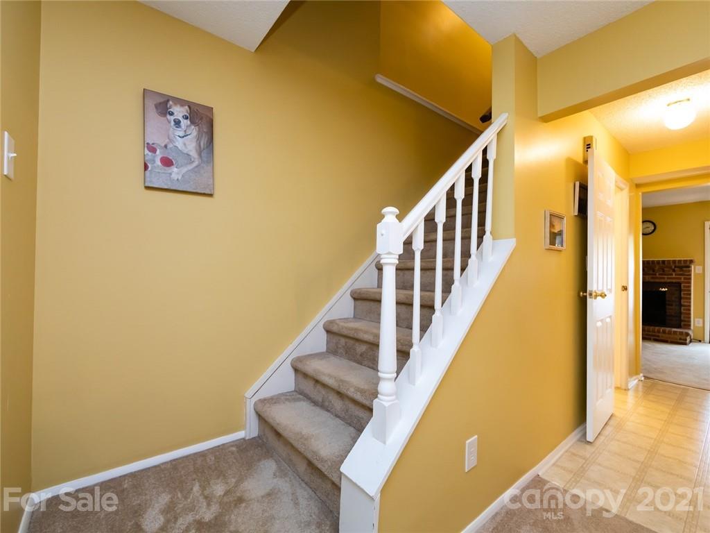 8226 Knights Bridge Road Charlotte, NC 28210 - Photo 14 of 26 Gallery Image 14