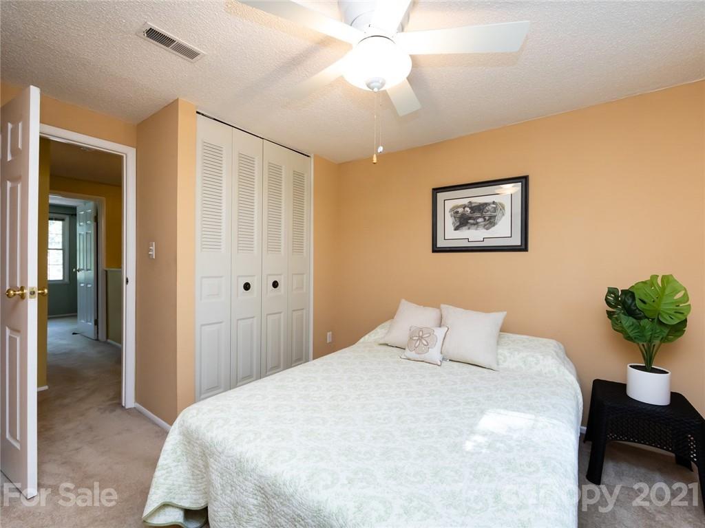 8226 Knights Bridge Road Charlotte, NC 28210 - Photo 22 of 26 Gallery Image 22
