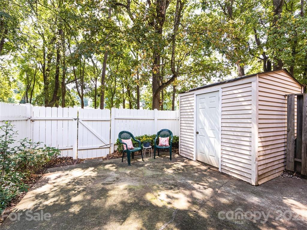 8226 Knights Bridge Road Charlotte, NC 28210 - Photo 24 of 26 Gallery Image 24