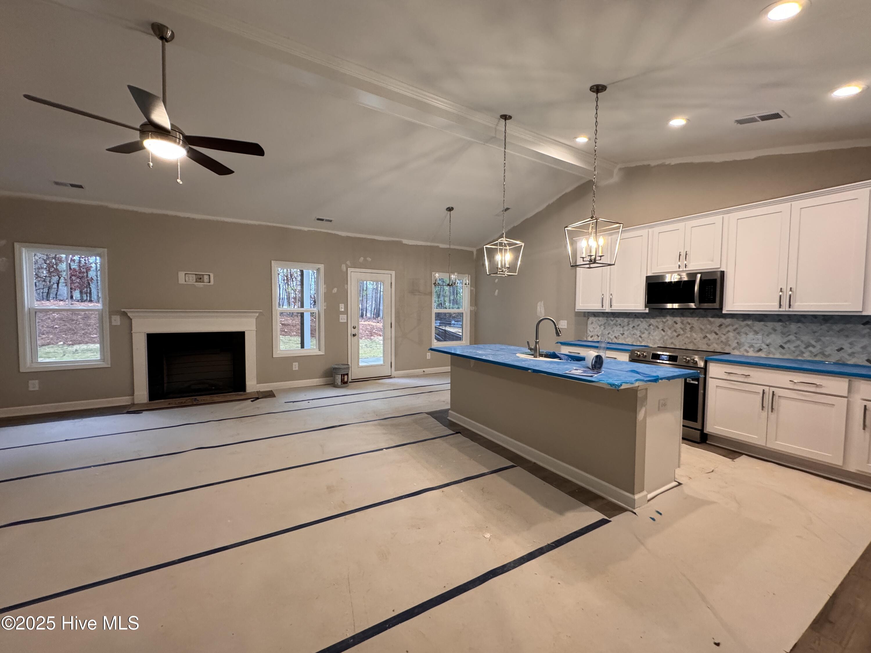 408 Redwater Trail, Unit 601 Aberdeen, NC 28315 - Photo 13 of 38 IMG_2763