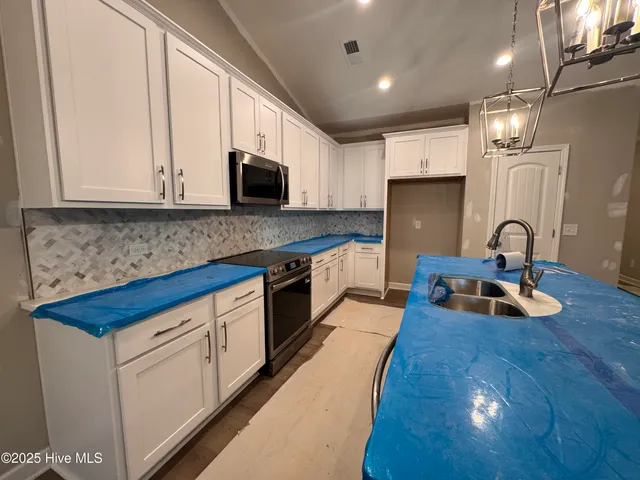 $433,500 | 408 Redwater Trail, Unit 601, Aberdeen, NC 28315