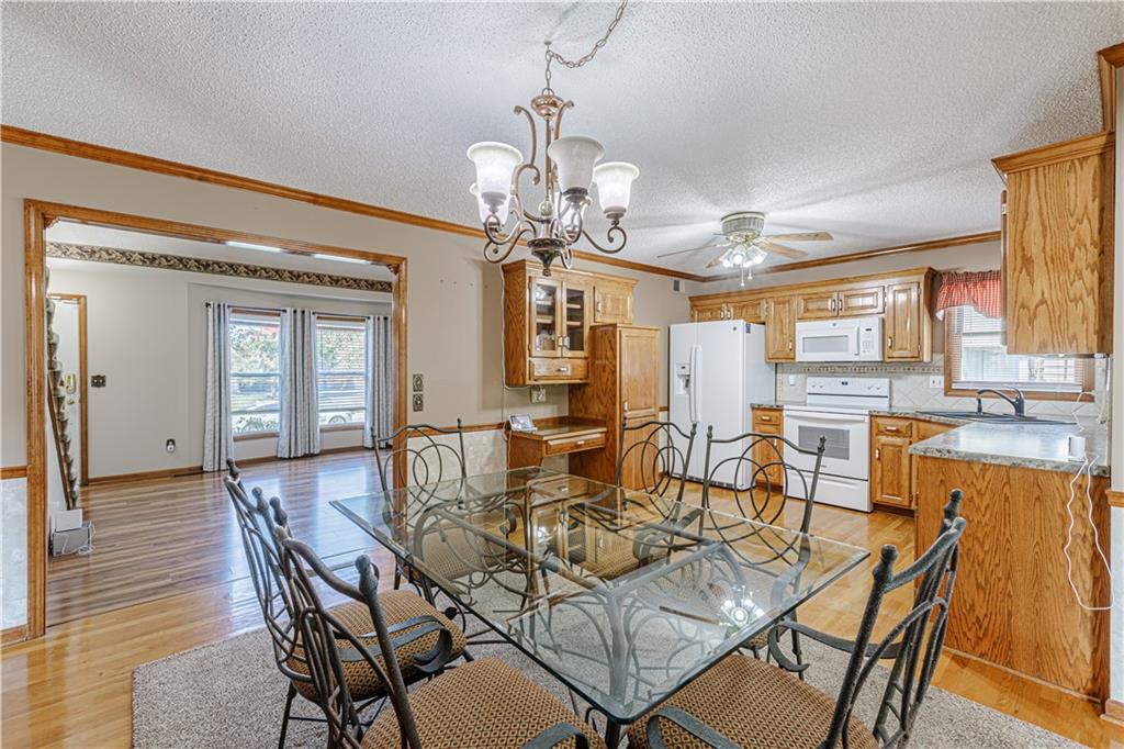 205 Johnston Parkway Raymore, MO 64083 - Photo 15 of 34