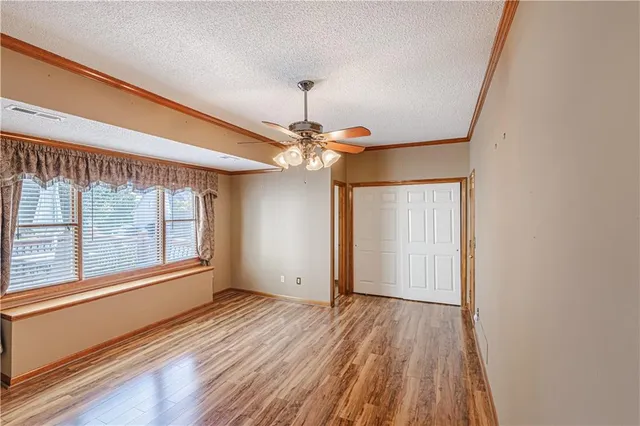 $379,000 | 205 Johnston Parkway, Raymore, MO 64083