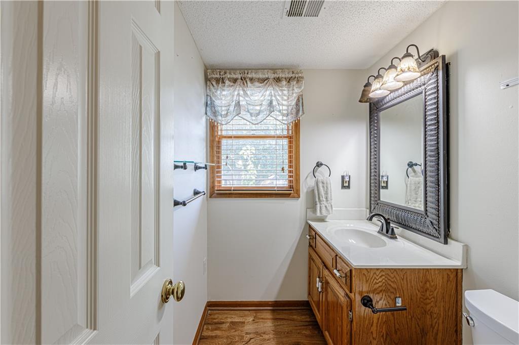 205 Johnston Parkway Raymore, MO 64083 - Photo 22 of 34