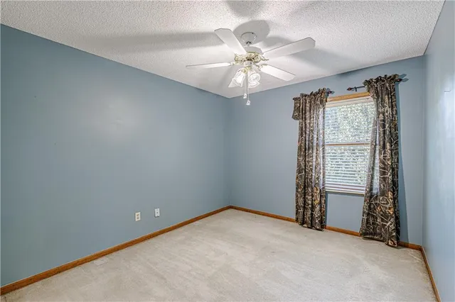 $379,000 | 205 Johnston Parkway, Raymore, MO 64083