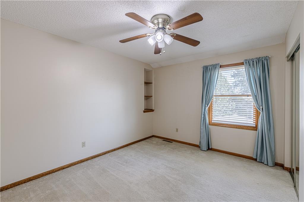 205 Johnston Parkway Raymore, MO 64083 - Photo 24 of 34