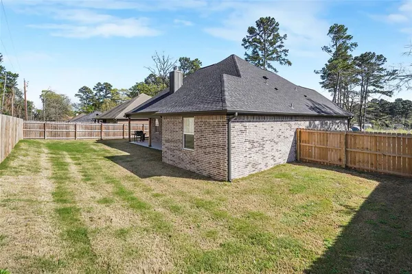$2,250 | 17172 Mary Martin Drive, Flint, TX 75762