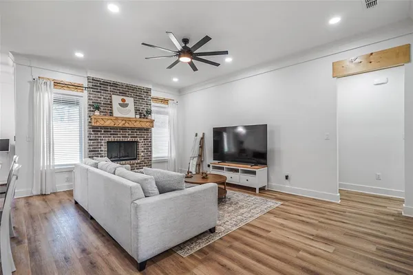 $2,250 | 17172 Mary Martin Drive, Flint, TX 75762