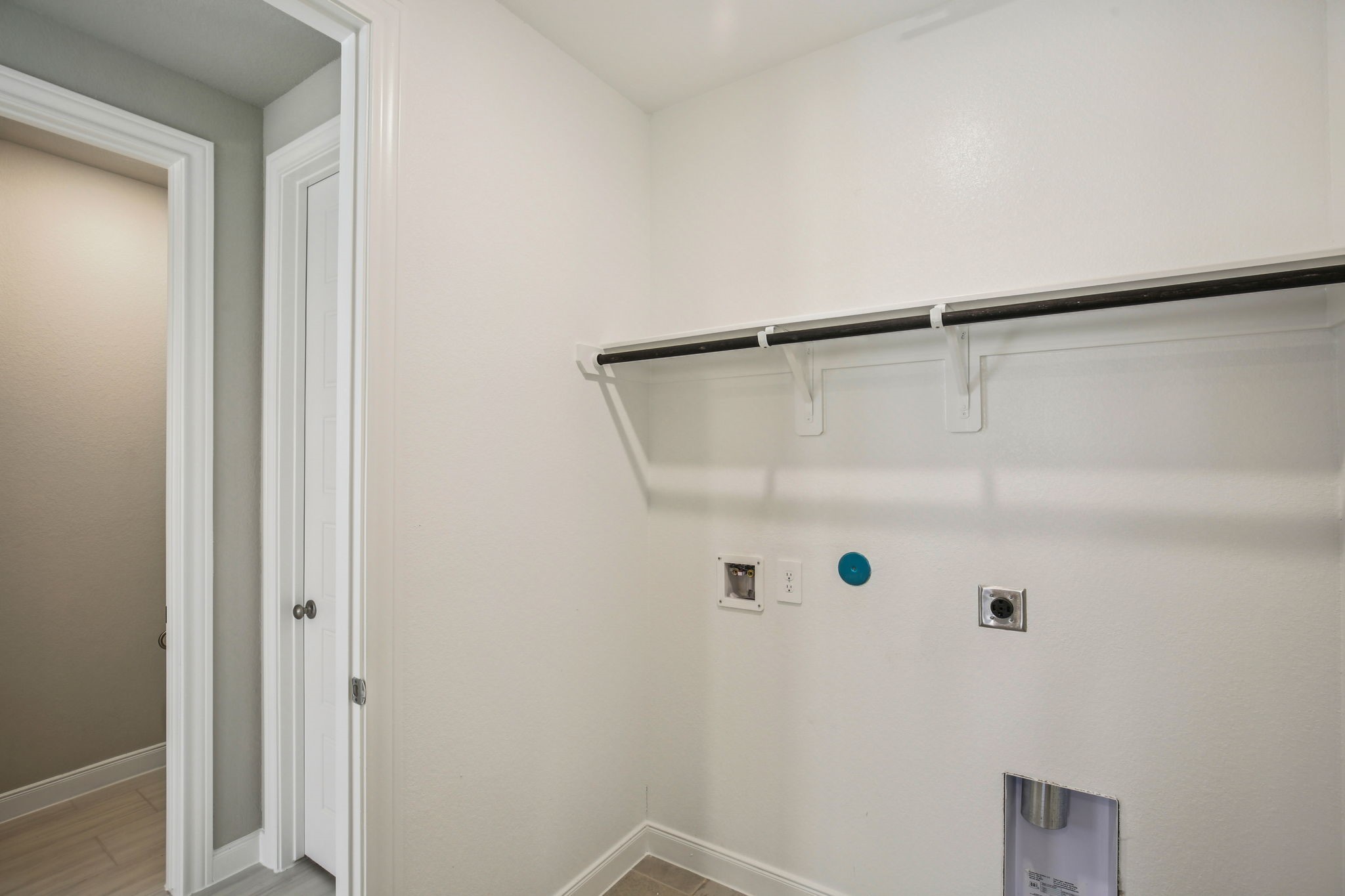 1660 Hopson Ranch Drive Conroe, TX 77301 - Photo 31 of 37 a bathroom with a shower