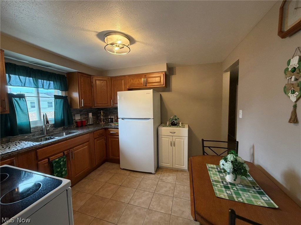 6482 State Road, Unit E16 Cleveland, OH 44134 - Photo 2 of 25
