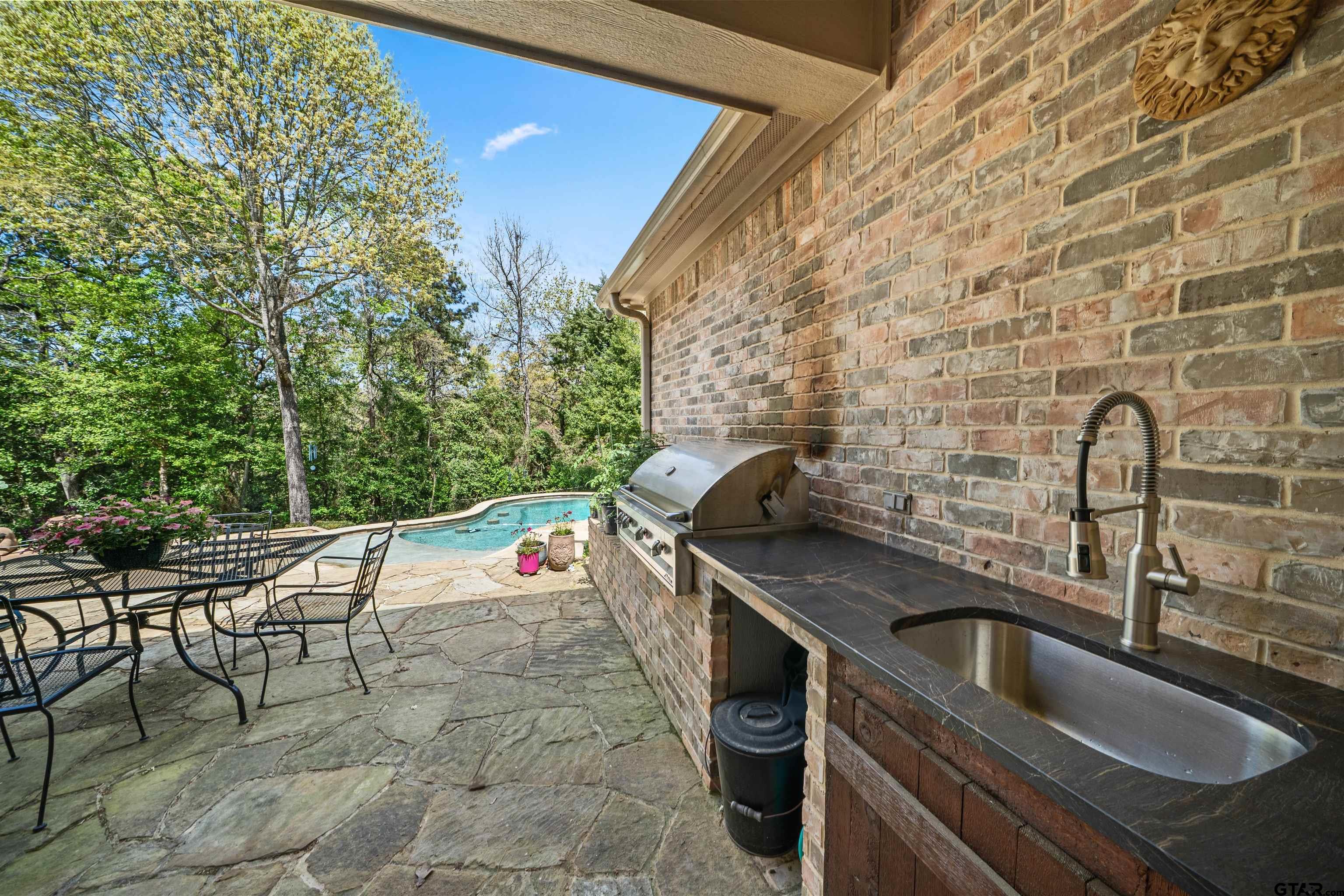 2015 Stonegate Valley Drive Tyler, TX 75703 - Photo 39 of 48