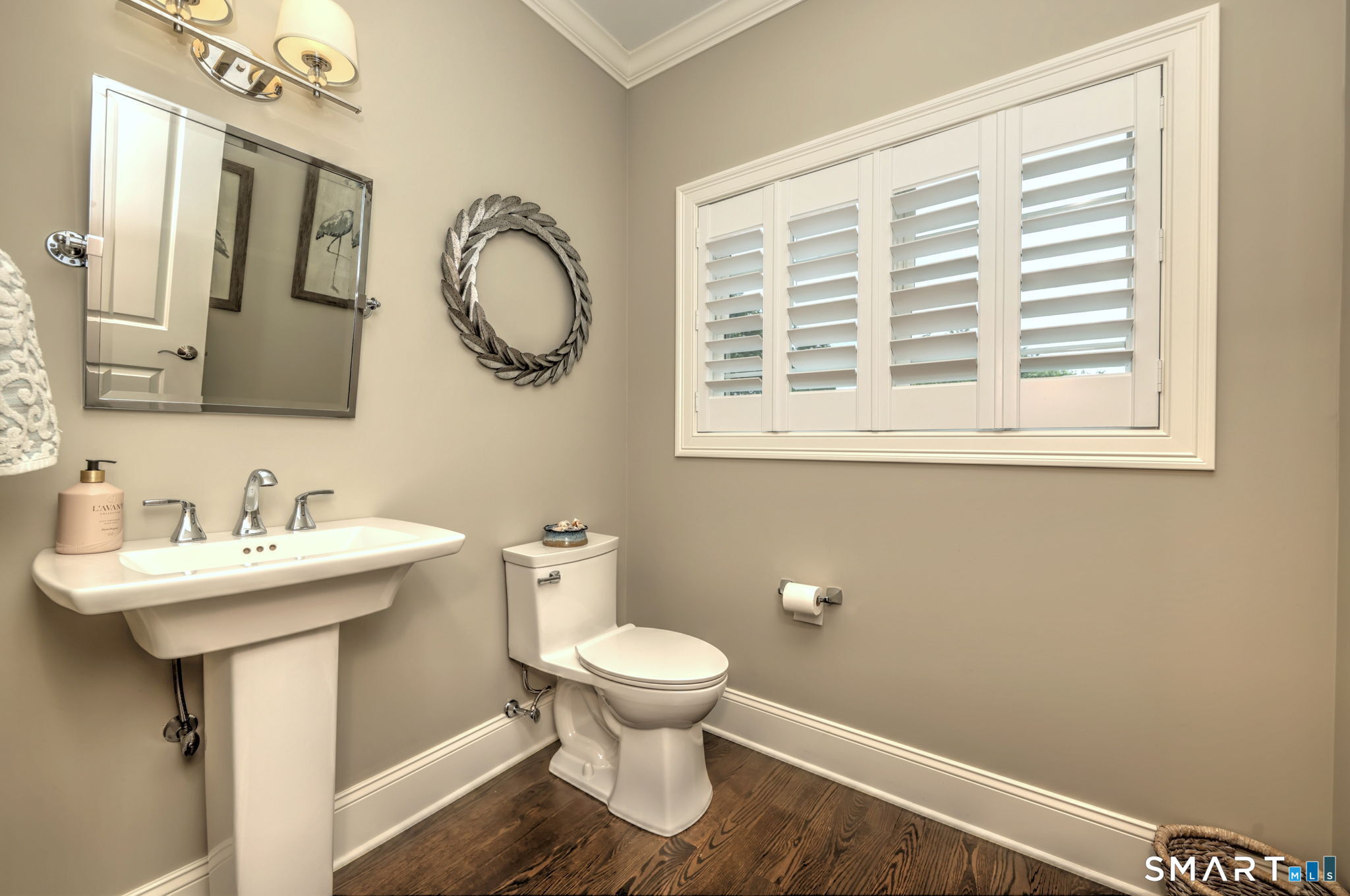 184 Wells View Road, Unit 184 Shelton, CT 06484 - Photo 15 of 40 Main level half bath
