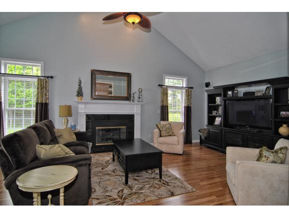 11 Summit Road Bedford, NH 03110 - Photo 11 of 34 Gallery Image 11