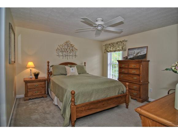 11 Summit Road Bedford, NH 03110 - Photo 21 of 34 Gallery Image 21
