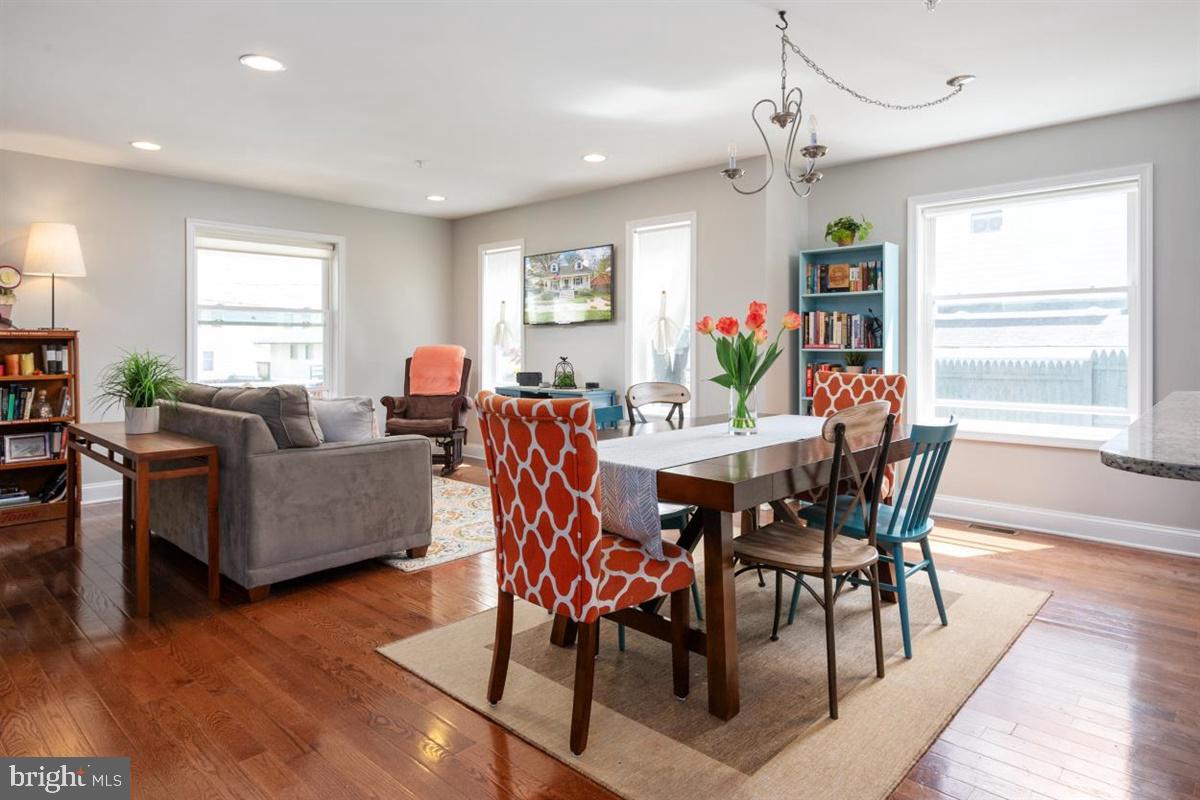 1624 Midland Road Edgewater, MD 21037 - Photo 9 of 41 Living/Dining