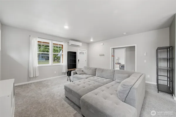 $399,900 | 8470 Golden Valley Drive, Maple Falls, WA 98266